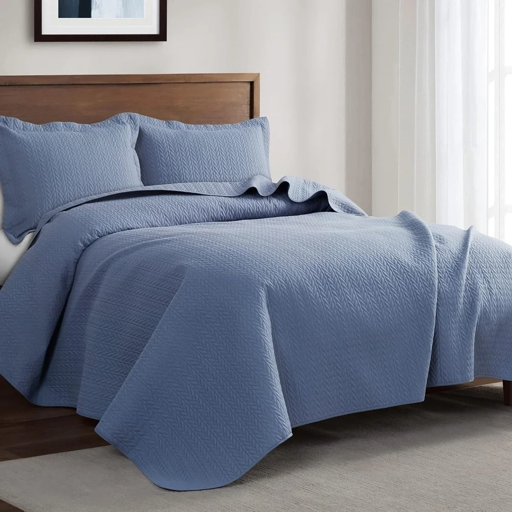 3 Piece Quilt Set, Coverlet Set, Pinsonic Quilted. Queen Size 90x96‎ inches Blue